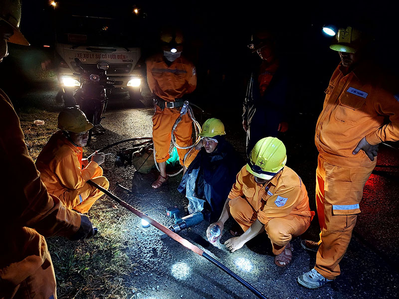 Bố Trạch: Bảo đảm lưới điện trước diễn biến bất thường của thời tiết