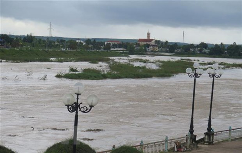 Nhiều khu vực có mưa to, lũ trên các sông tại Trung Bộ đang lên