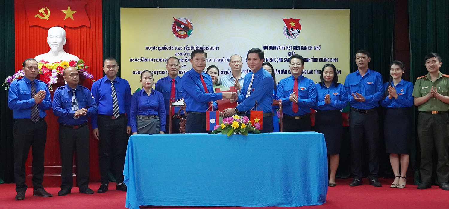 Tỉnh đoàn Quảng Bình-Khăm Muộn ký kết biên bản ghi nhớ năm 2022