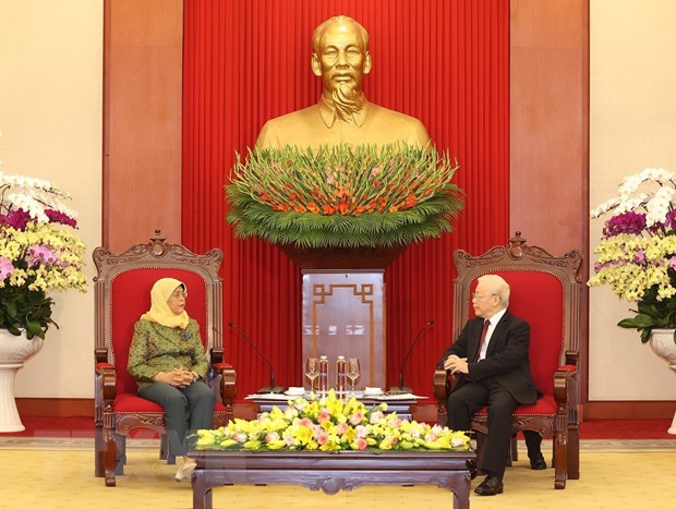 'Việt Nam hết sức coi trọng quan hệ đối tác chiến lược với Singapore'