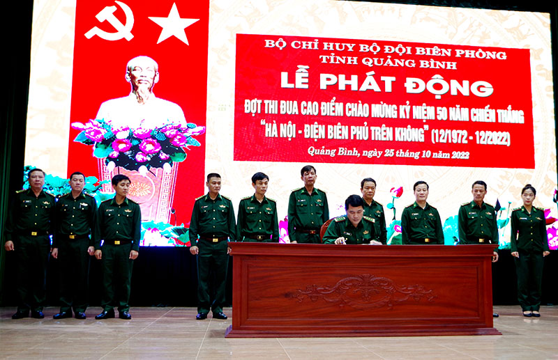 Phát động đợt thi đua cao điểm chào mừng Chiến thắng "Hà Nội-Điện Biên Phủ trên không"