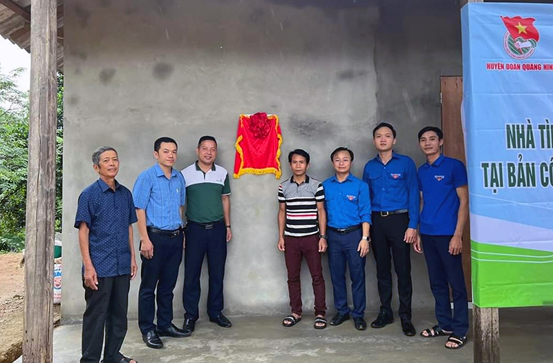 Quảng Ninh: Bàn giao nhà tình nghĩa cho hộ nghèo