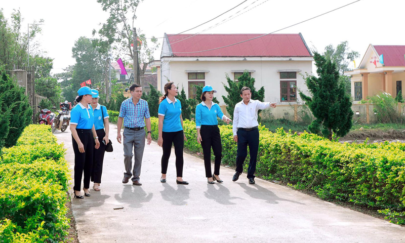 Màu xanh ngày mới