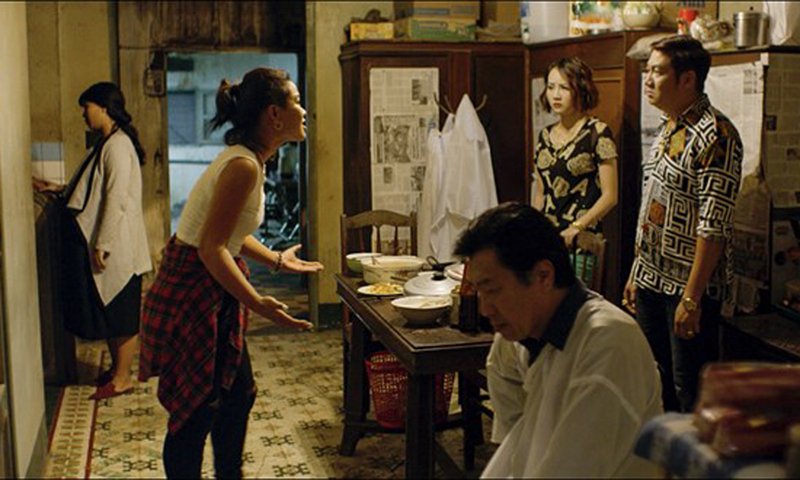 Phim Việt Nam 'Đêm tối rực rỡ' dự giải Quả Cầu Vàng danh giá