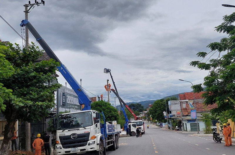 Điện lực Tuyên Hóa: Khắc phục khó khăn, vận hành an toàn lưới điện