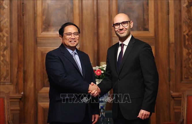 Thủ tướng Phạm Minh Chính gặp Tổng Thư ký Toà Trọng tài thường trực