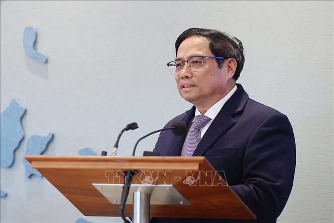 Thủ tướng Phạm Minh Chính hội kiến Chủ tịch Thượng viện và Chủ tịch Hạ viện Hà Lan