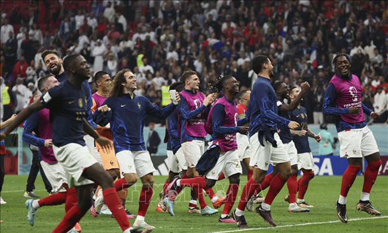 Vòng bán kết - Đội tuyển Pháp thẳng tiến trong hành trình bảo vệ ngôi vương