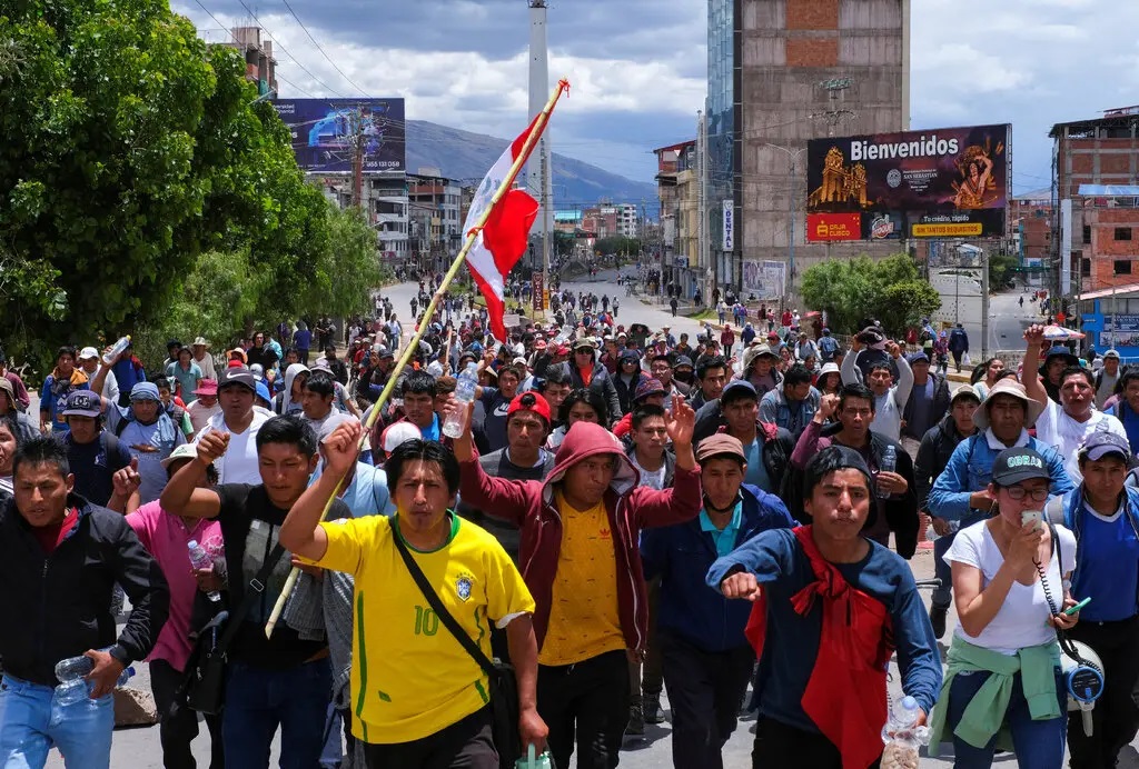 Peru ban bố tình trạng khẩn cấp trên toàn quốc