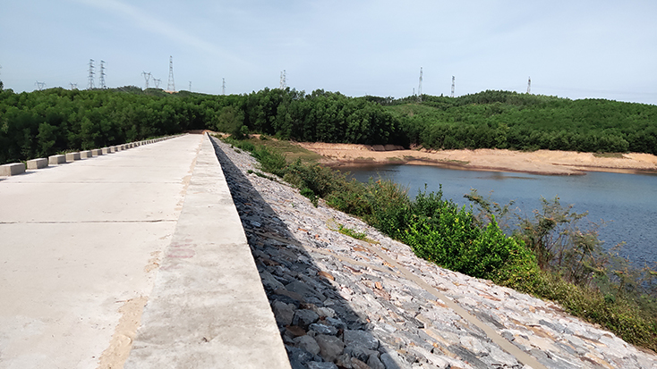 Bảo đảm yêu cầu phòng, chống thiên tai đối với các khu khai thác khoáng sản, đô thị, du lịch, công nghiệp, di tích lịch sử và công trình