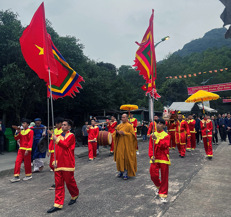 Quảng Ninh: Lễ rước nước tại lễ hội chùa Thần Đinh xuân Quý Mão 2023