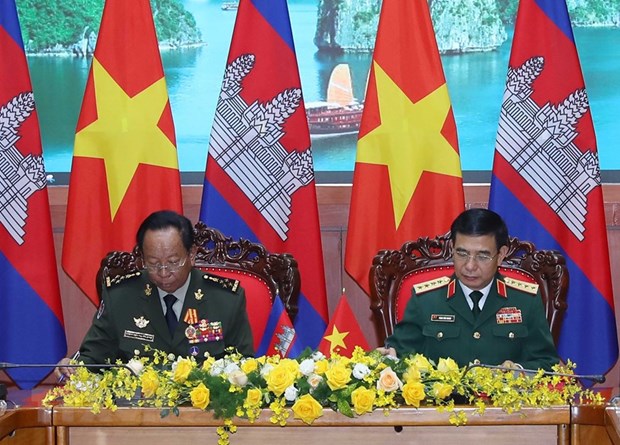 Việt Nam-Campuchia thúc đẩy hợp tác trên lĩnh vực quốc phòng