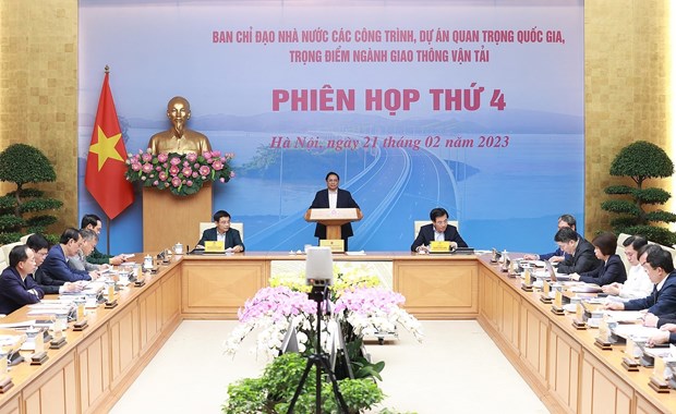 Thủ tướng: Chấm dứt tình trạng chia nhỏ gói thầu, thông thầu, bán thầu