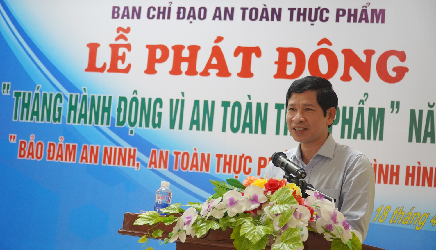 "Bảo đảm an ninh, an toàn thực phẩm trong tình hình mới"