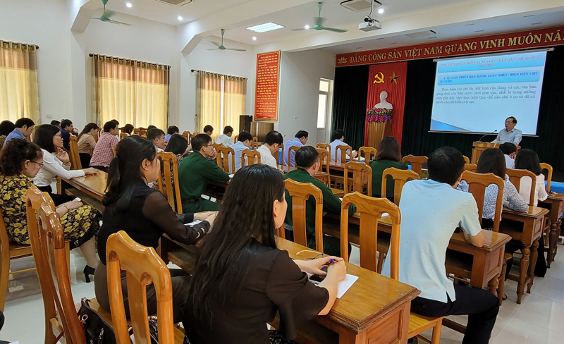 Hội nghị báo cáo viên pháp luật cấp tỉnh