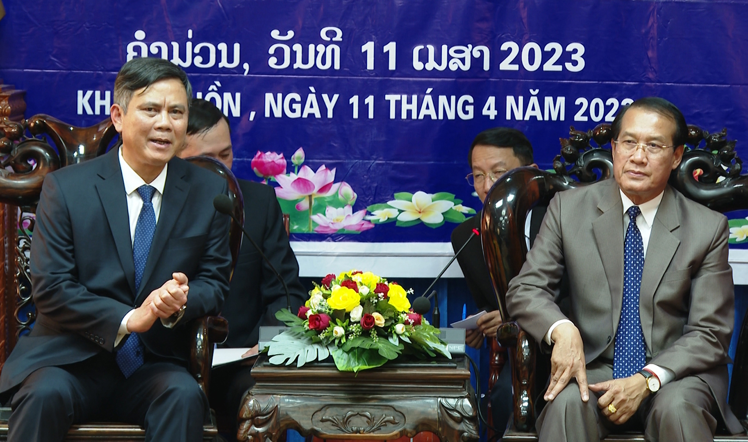 Đoàn đại biểu tỉnh Quảng Bình chúc Tết Bunpimay tại tỉnh Khăm Muồn