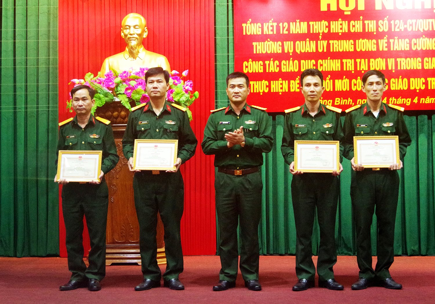 Tổng kết 12 năm thực hiện Chỉ thị số 124 của Quân ủy Trung ương