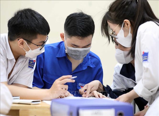 Thí sinh gặp tình trạng nghẽn mạng khi đăng ký dự thi tốt nghiệp THPT