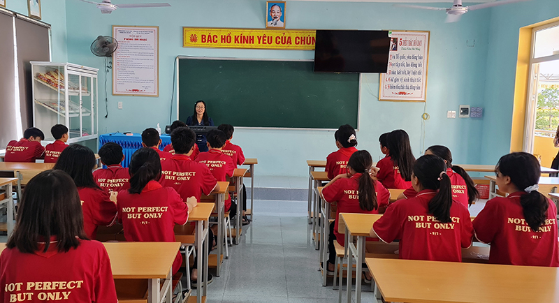 Quảng Ninh: Đẩy mạnh phát triển giáo dục toàn diện