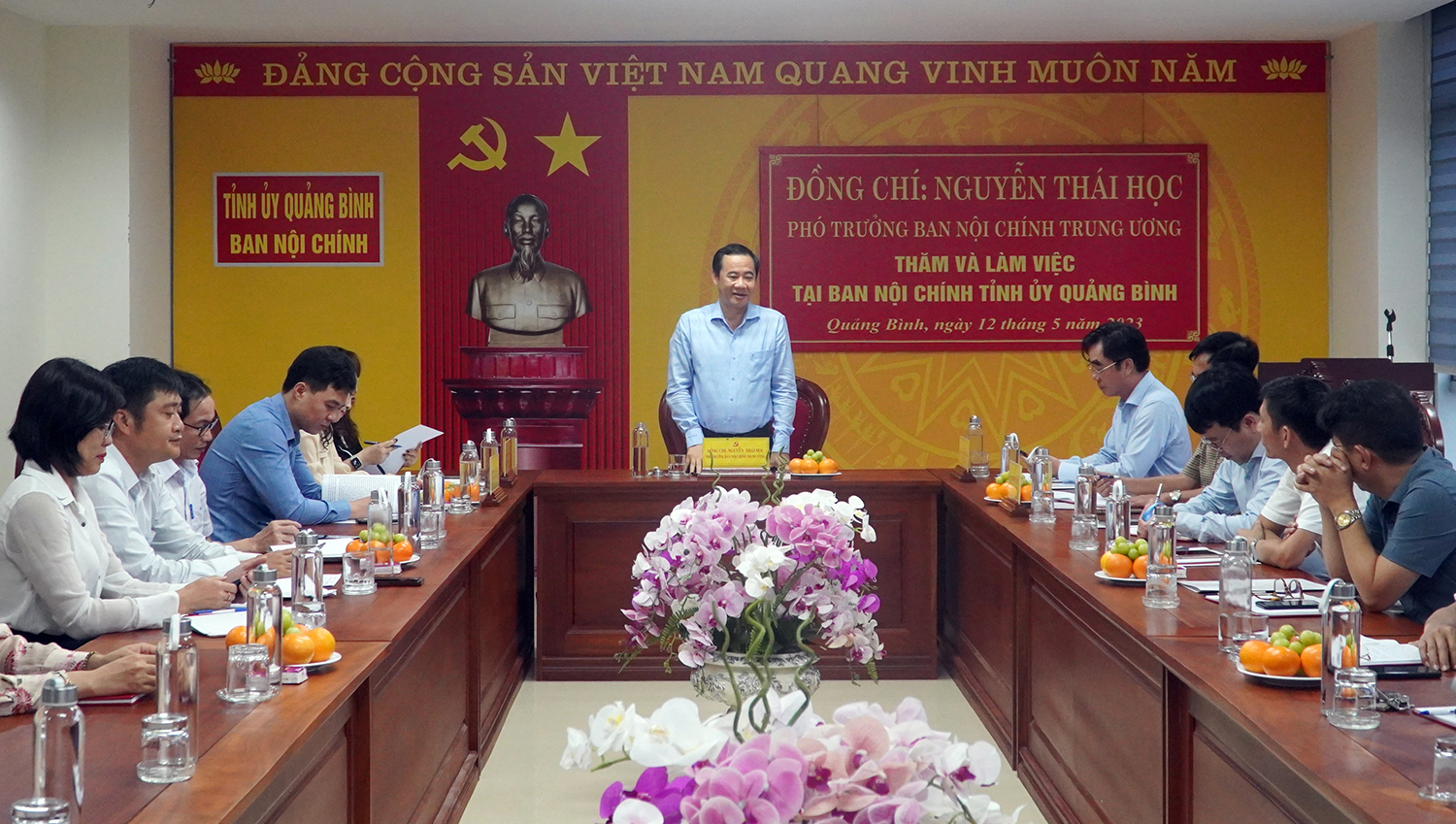 Đồng chí Phó trưởng Ban Nội chính Trung ương Nguyễn Thái Học làm việc với Ban Nội chính Tỉnh ủy Quảng Bình