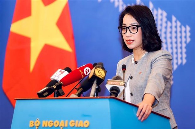 Trung Quốc lắp đặt phao đèn ở Trường Sa là vi phạm chủ quyền Việt Nam
