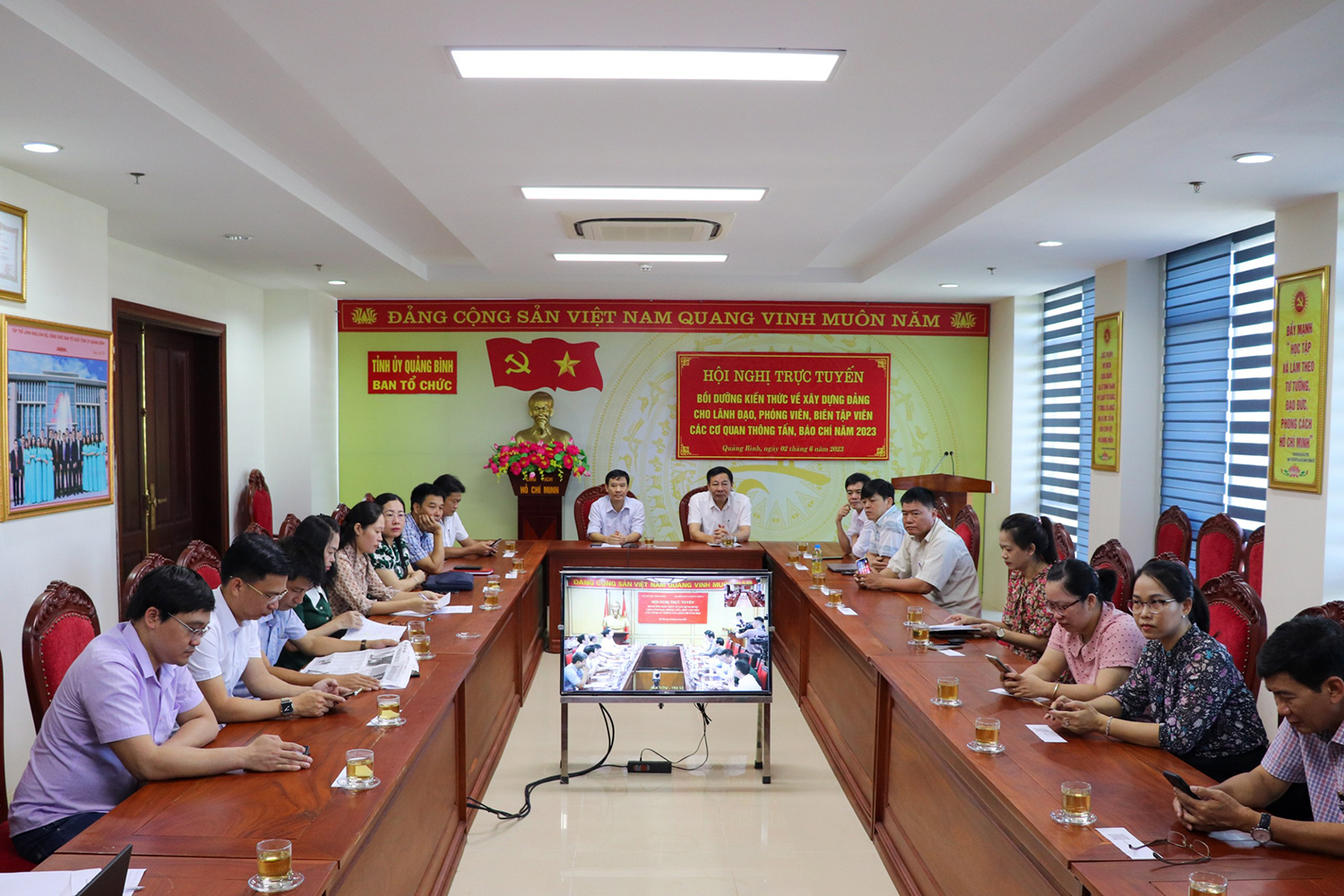 Bồi dưỡng kiến thức về xây dựng Đảng cho đội ngũ làm báo