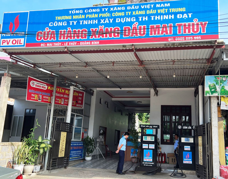 Thêm một cửa hàng xăng dầu không đăng ký thời gian bán hàng bị xử phạt