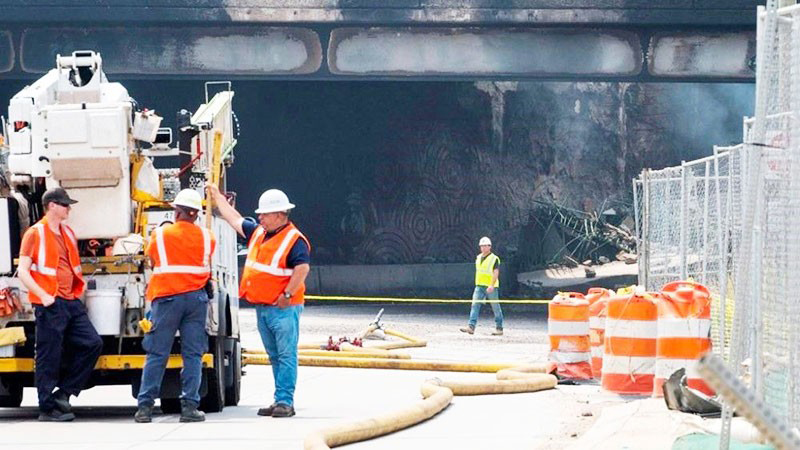 Ban bố tình trạng thảm họa sau vụ sập cầu vượt cao tốc tại Mỹ