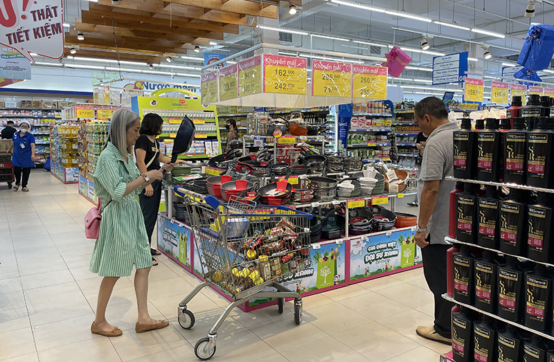 Tổng mức bán lẻ hàng hóa và doanh thu, dịch vụ đạt trên 26 nghìn tỷ đồng