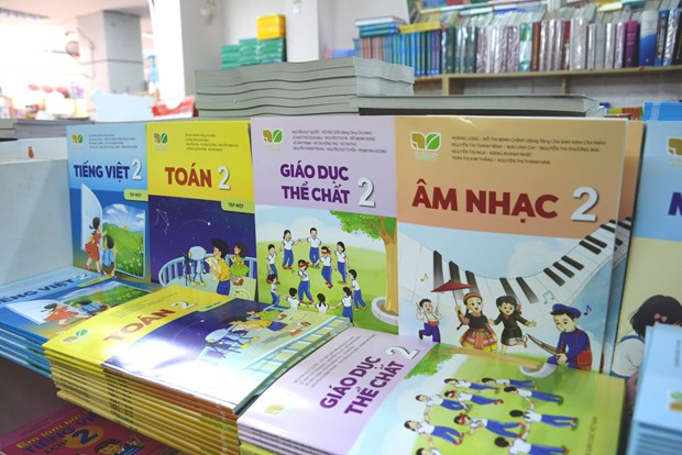 Thủ tướng: Bảo đảm sách giáo khoa và giáo viên cho năm học 2023-2024