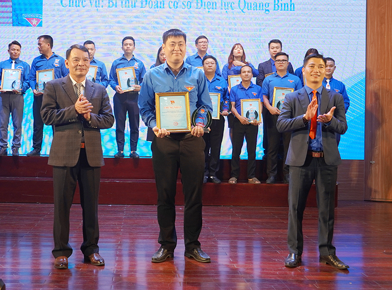 Quảng Bình có 4 thanh niên được tuyên dương "Thanh niên tiên tiến làm theo lời Bác" khu vực miền Trung-Tây Nguyên