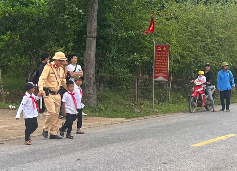 Bảo đảm trật tự, an toàn giao thông dịp khai giảng năm học mới
