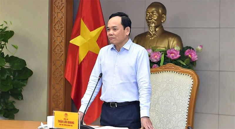 Tuần tra, xử lý nghiêm vi phạm giao thông để bảo vệ nhân dân