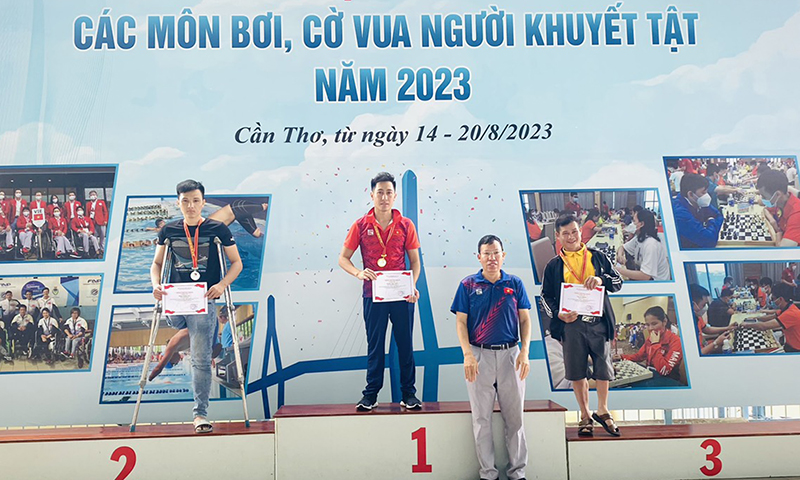 Nghị lực trên "đường đua xanh"