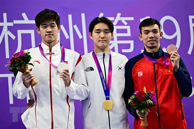 ASIAD 2023: Ngày thi đấu ghi dấu ấn 'kình ngư' Nguyễn Huy Hoàng