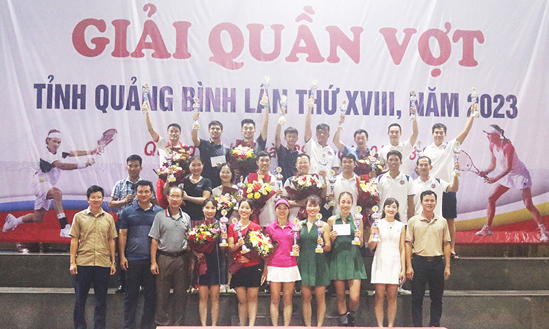 Bước tiến của phong trào quần vợt