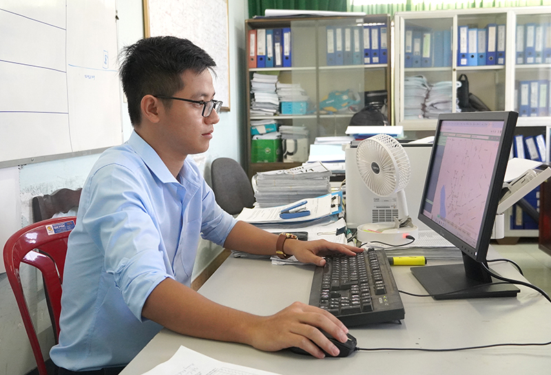 Kỹ sư trẻ đam mê khoa học