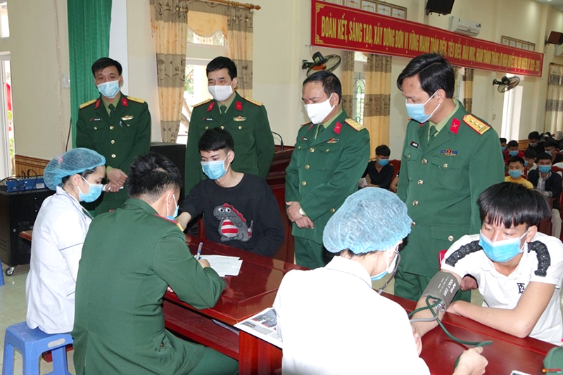 Khi nào được vắng mặt khám tuyển nghĩa vụ quân sự?