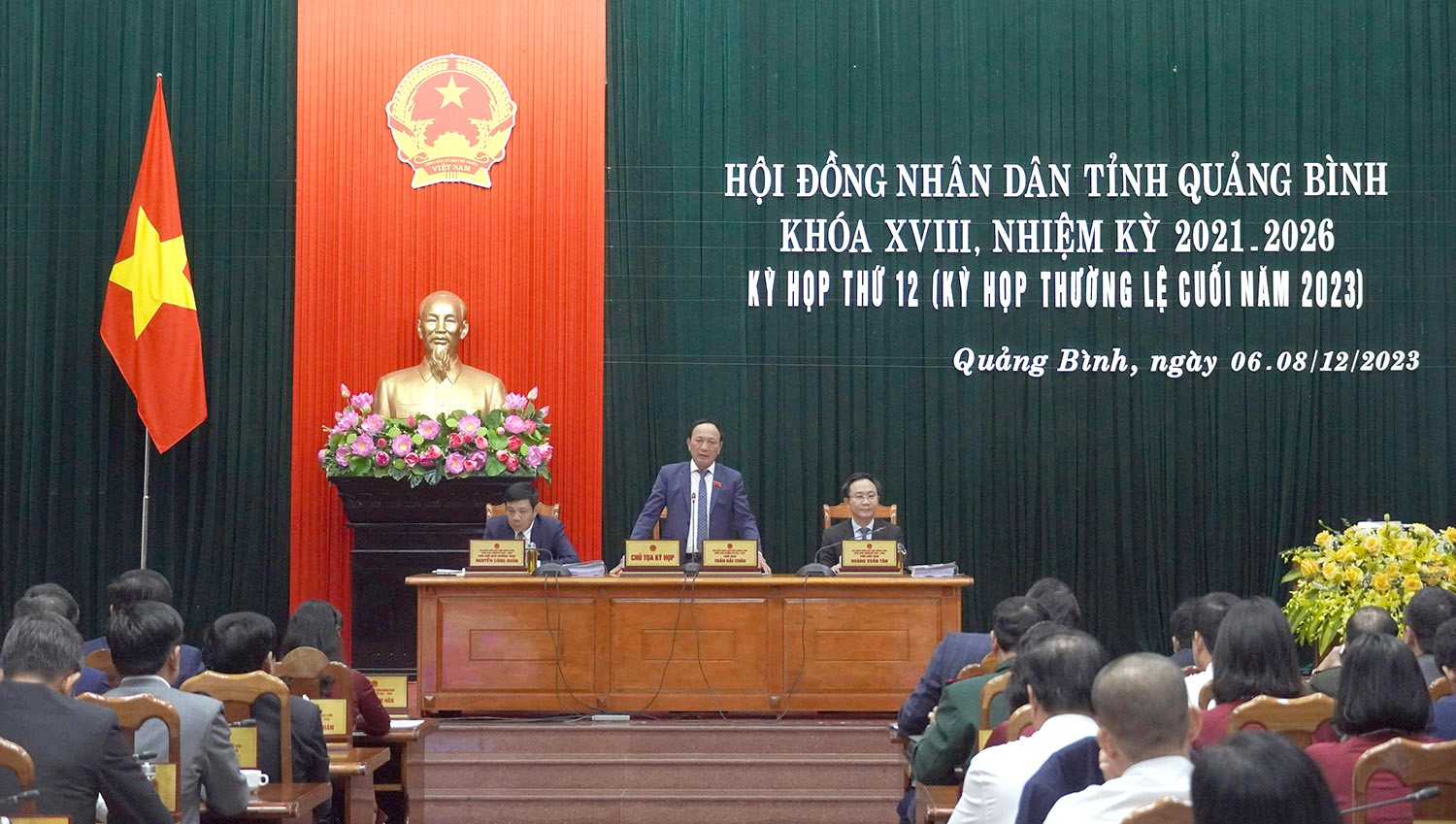 Lấy phiếu tín nhiệm đối với những người giữ chức vụ do HĐND tỉnh bầu