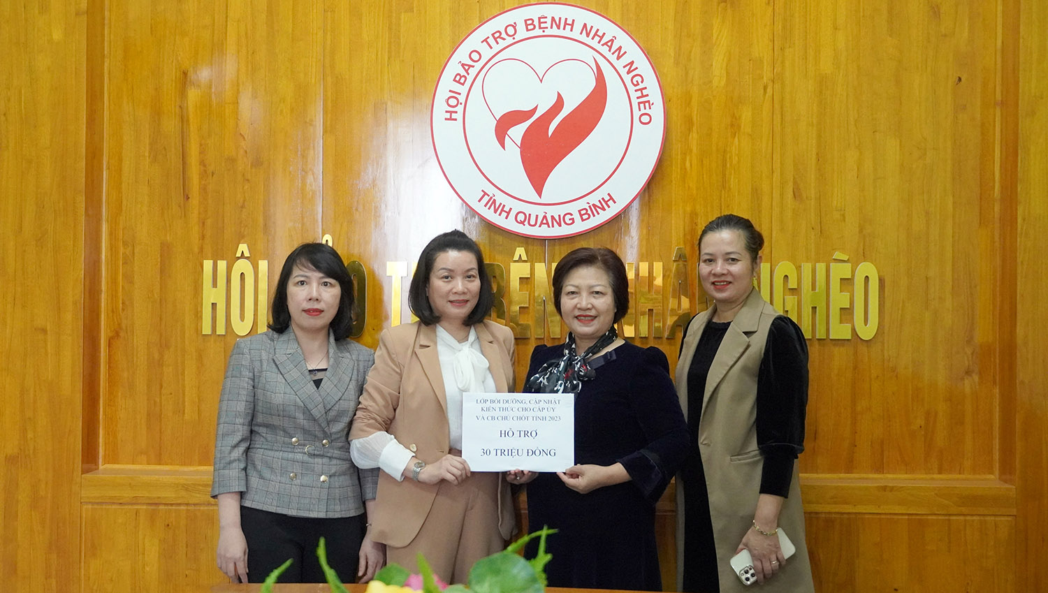 Hỗ trợ kinh phí cho Hội Bảo trợ bệnh nhân nghèo tỉnh