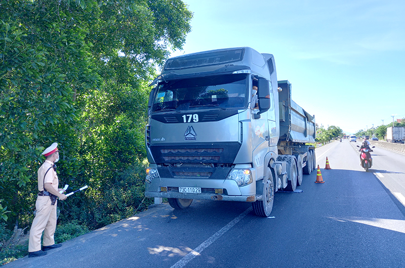 Bảo đảm trật tự an toàn giao thông dịp Tết Dương lịch, Tết Nguyên đán Giáp Thìn và lễ hội xuân 2024