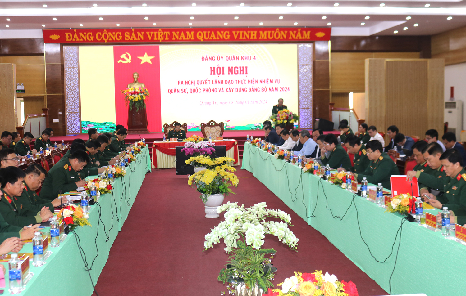 Đảng ủy Quân khu 4: Tổ chức hội nghị ra nghị quyết lãnh đạo thực hiện nhiệm vụ quân sự, quốc phòng năm 2024