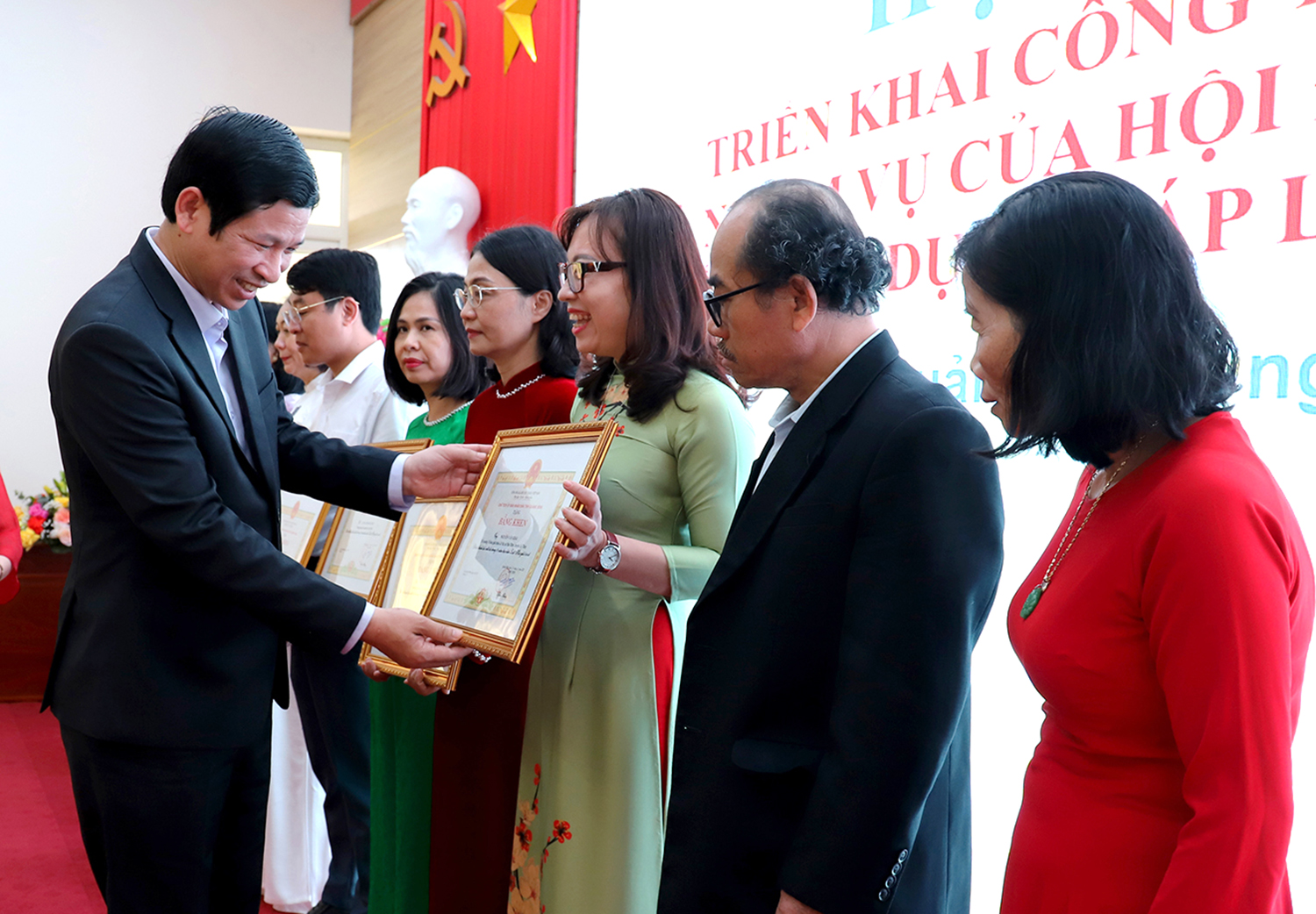 Thiết lập môi trường pháp lý bình đẳng, minh bạch