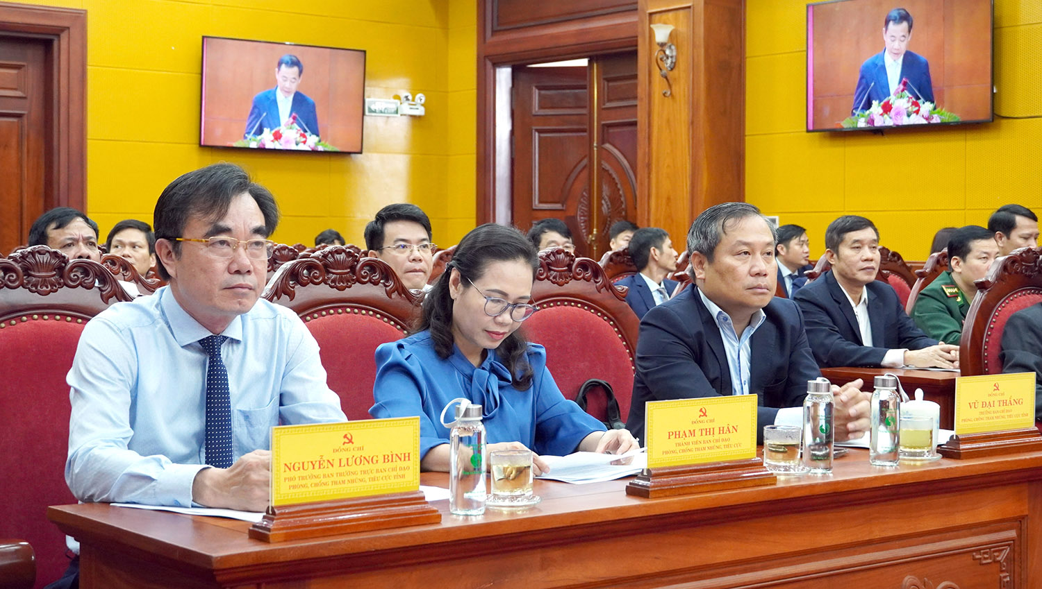 Quyết tâm chính trị cao, hành động mạnh mẽ, không có vùng cấm, không có ngoại lệ