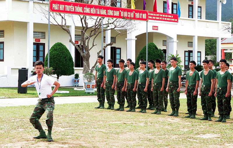 "Khỏe để xây dựng và bảo vệ Tổ quốc"