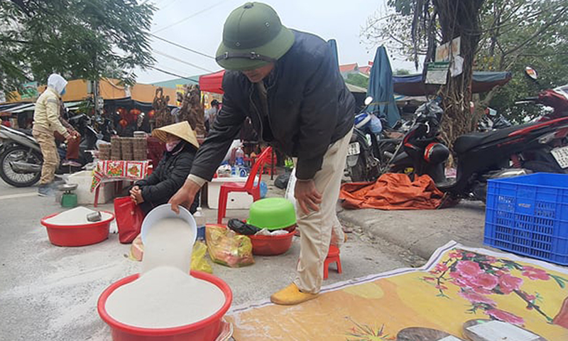 Đi lấy cát nhang ngày giáp Tết