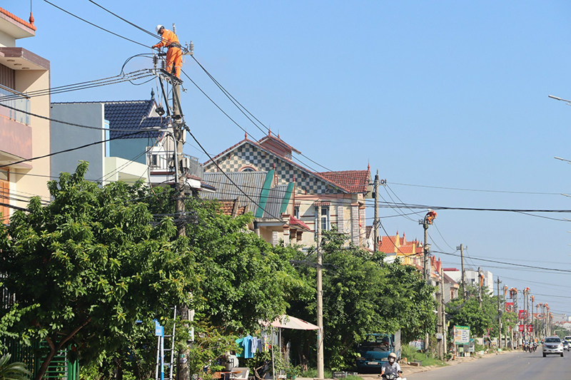 Đầu tư gần 188 tỷ đồng xây dựng, nâng cấp lưới điện