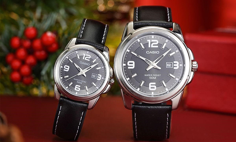 Nam nữ da ngăm đeo đồng hồ màu gì đẹp? Gợi ý mẫu phù hợp