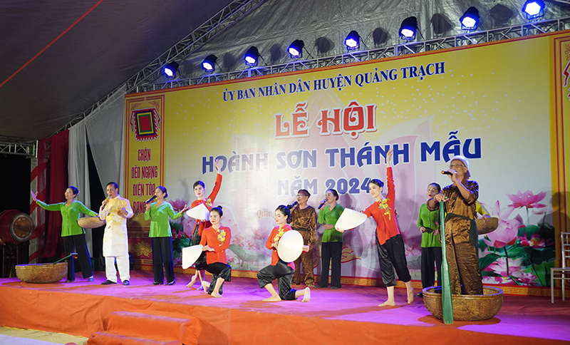 Khai hội "Hoành Sơn Thánh Mẫu"