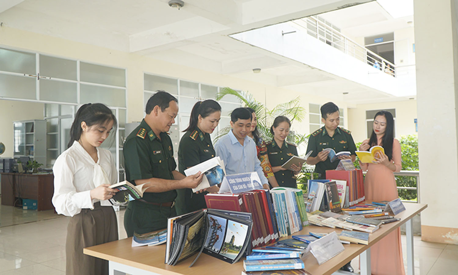 Ngày hội sách hướng về biên giới, hải đảo